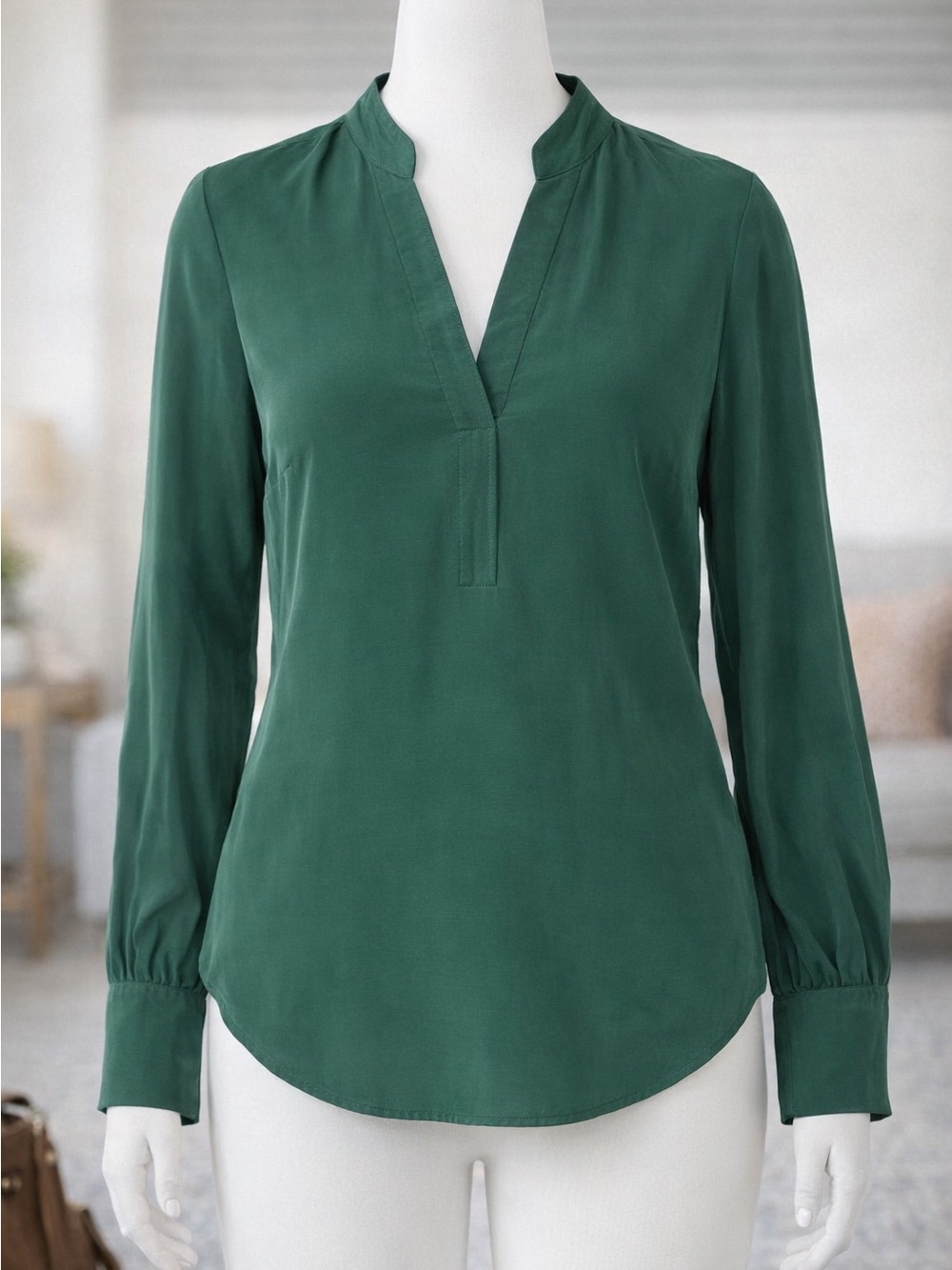 RW&CO. Deep Green Split V-Neck Blouse